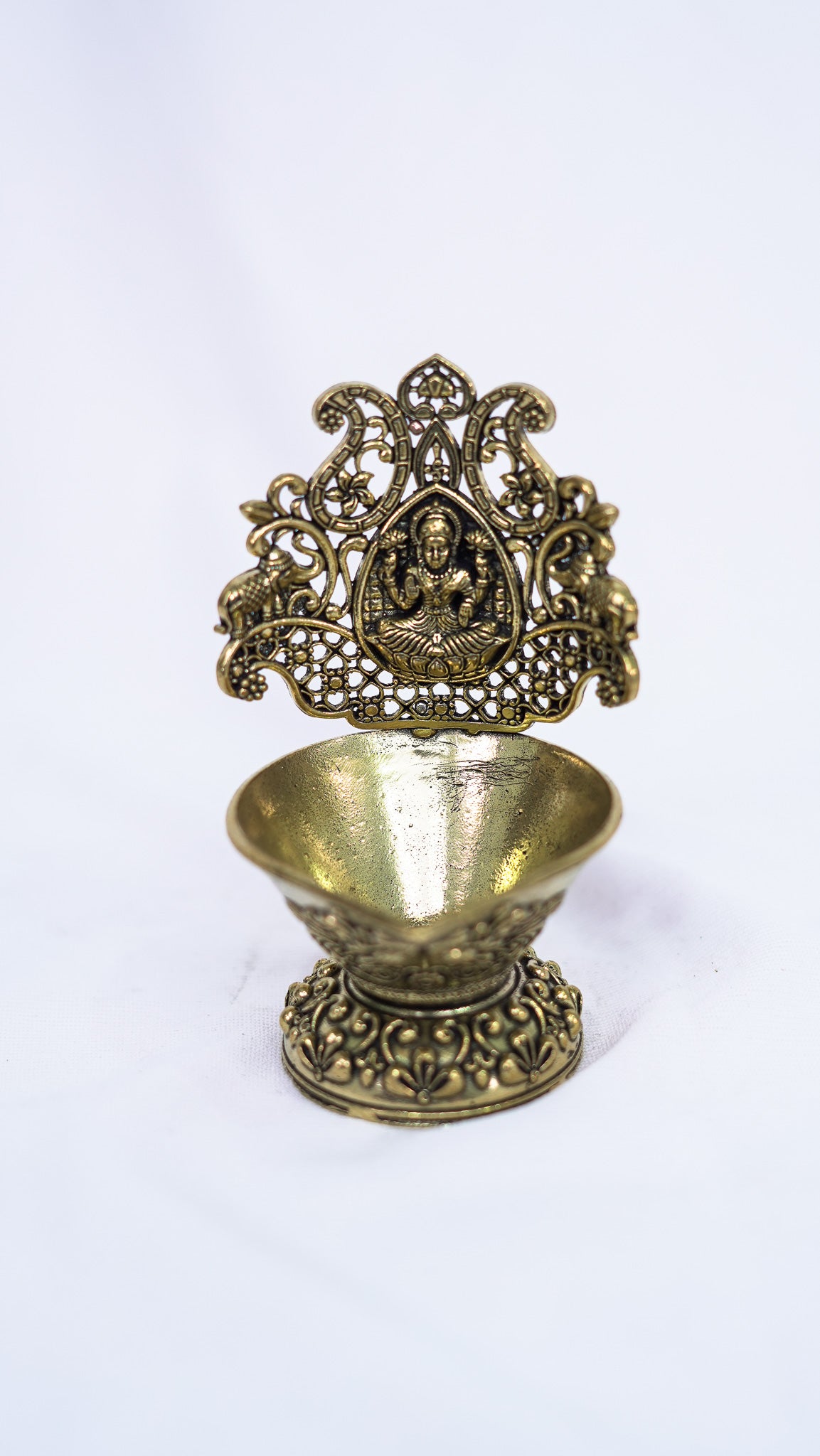 Maa Laxmi Diya Brass Idle