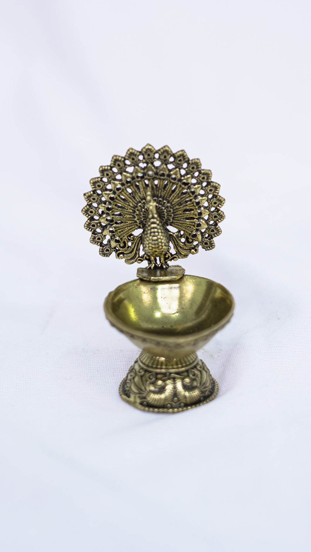 Dancing Peacock Diya Brass Idle