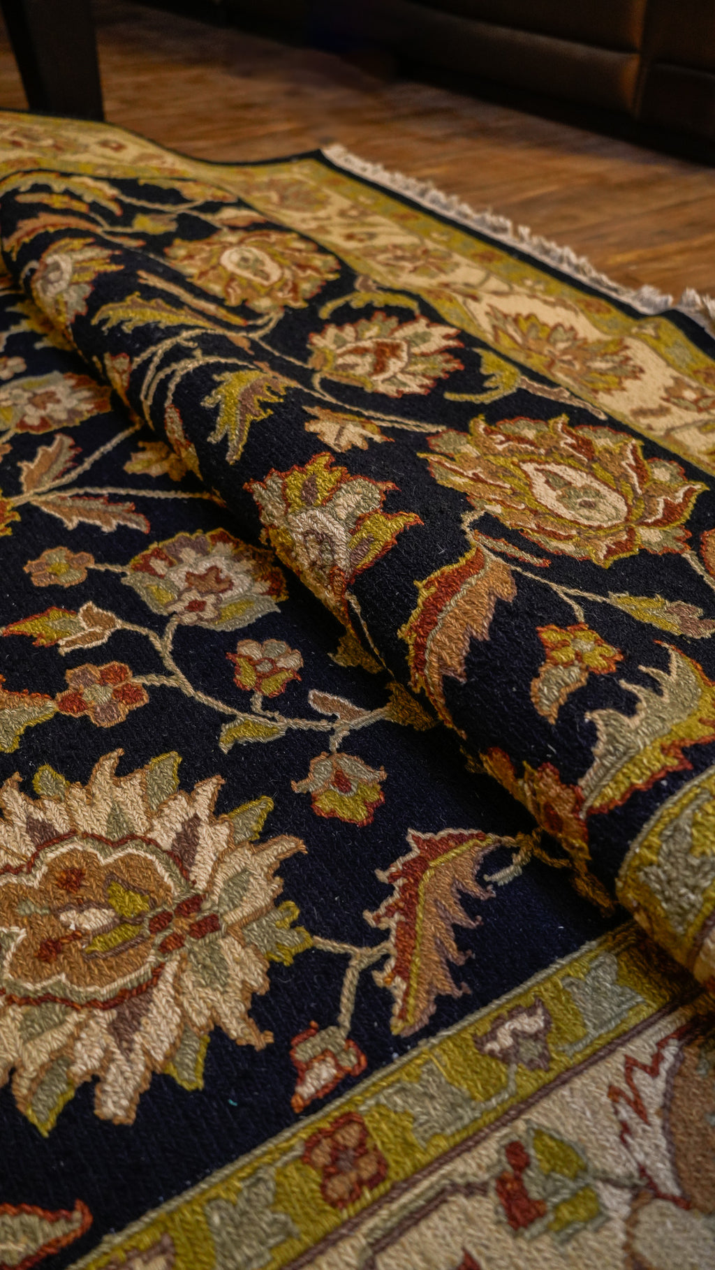 Golden Floral Elegance Hand-Knotted Woolen Soumak Carpet