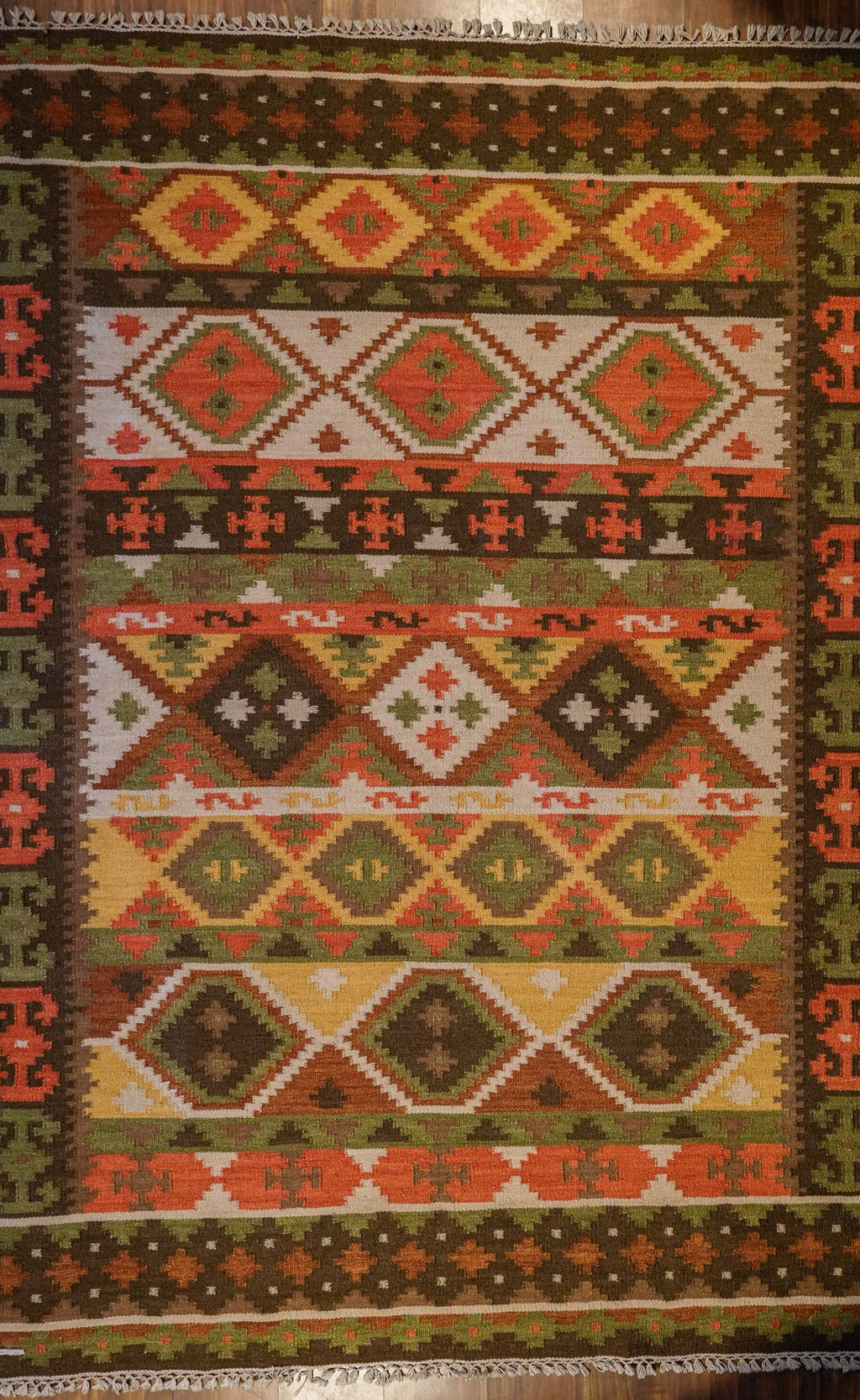 Saffron Weave Hand-Woven Woolen Kilim Rug