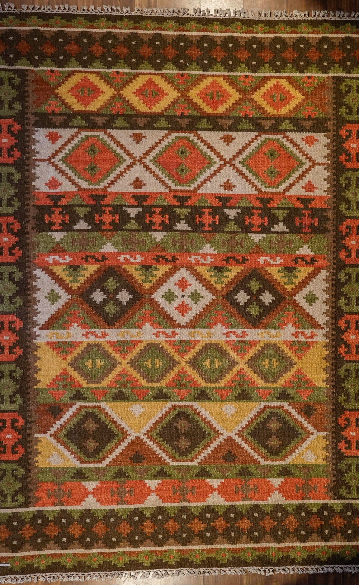 Saffron Weave Hand-Woven Woolen Kilim Rug
