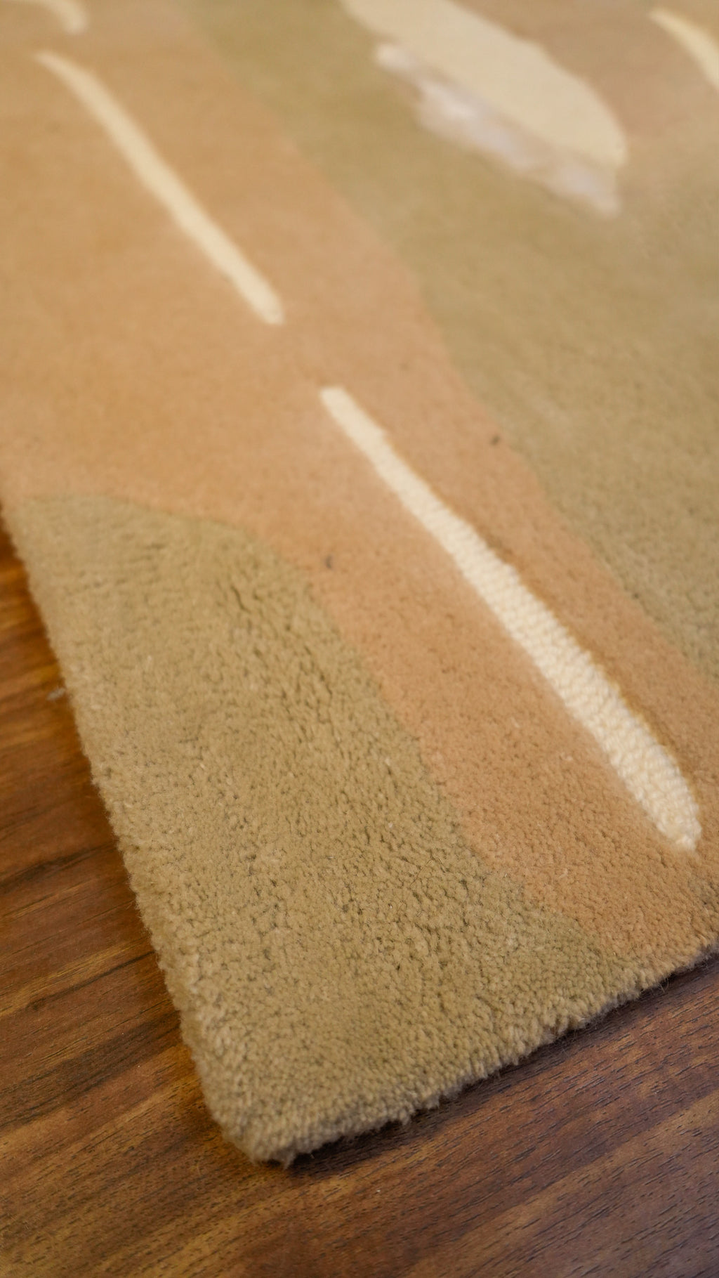 Desert Mirage Hand-Tufted Wool & Viscose Carpet