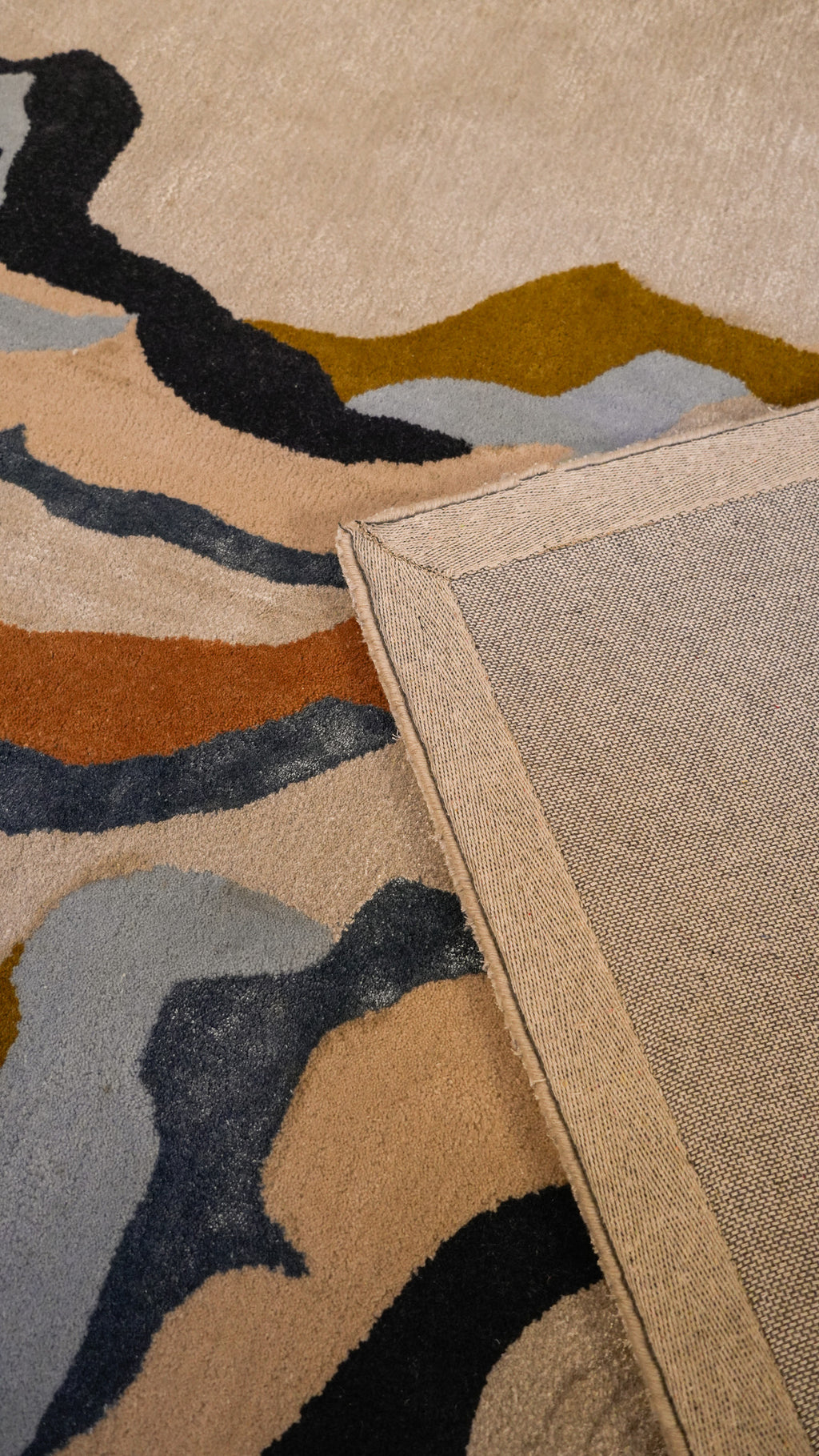 Riverstone Hand-Tufted Wool & Viscose Carpet