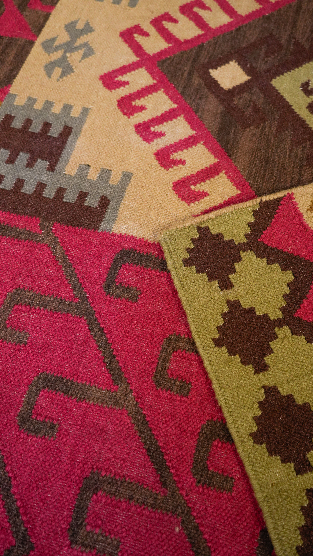 Metro Mosaic Hand-Woven Woolen Kilim Rug