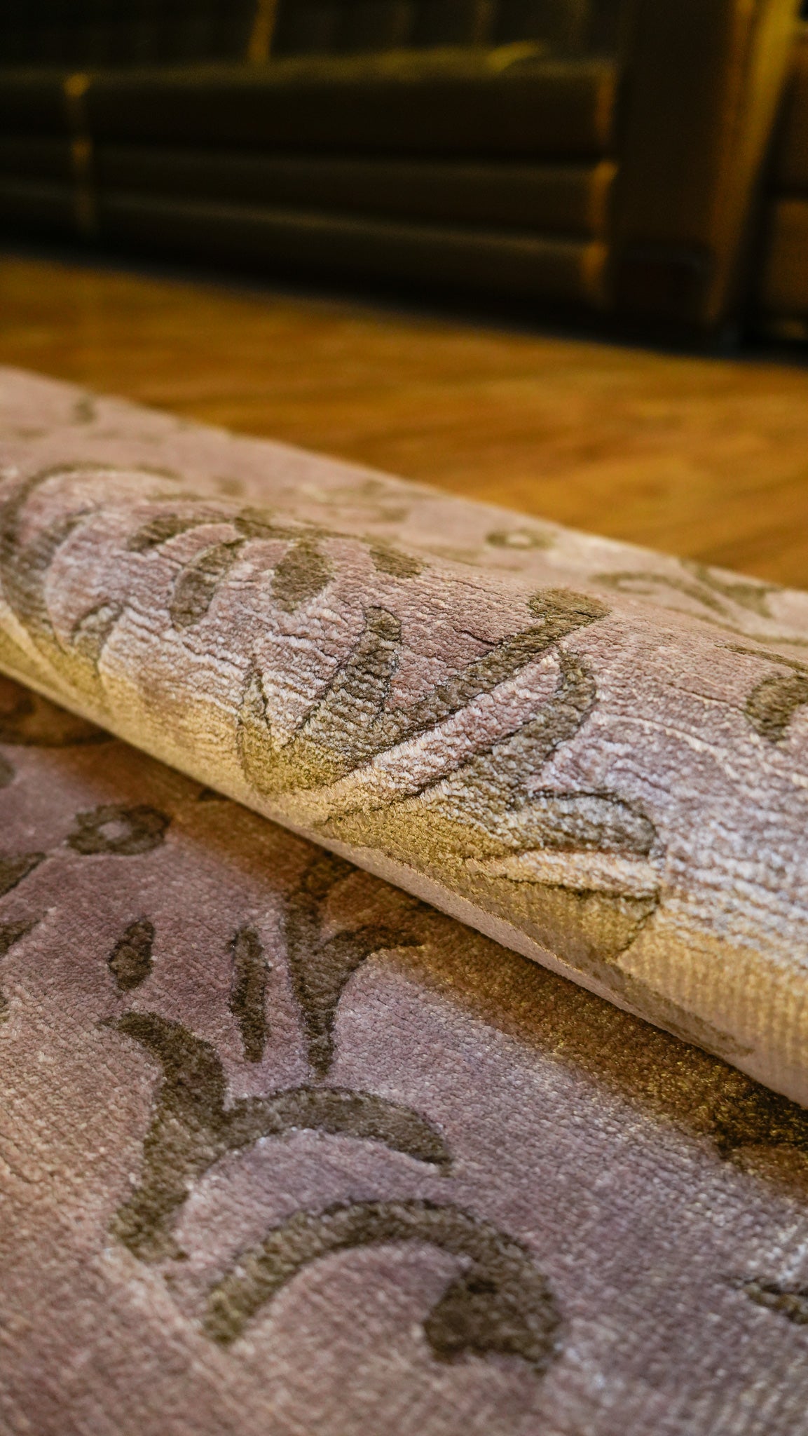 Vintage Grace Hand Loom Viscose Carpet